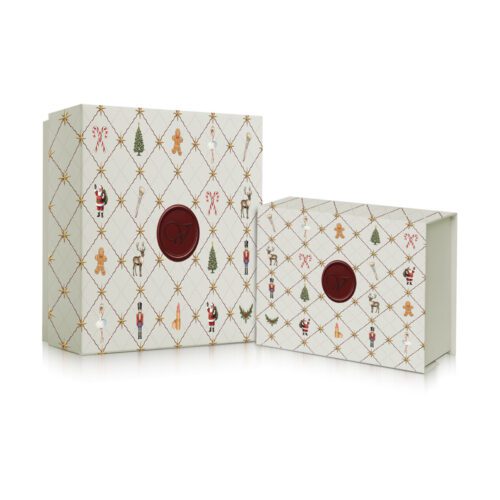 FREE Christmas Gift Box